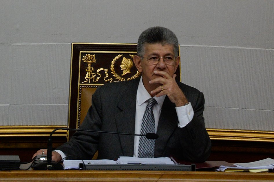 Parlamento venezolano apela a la OEA ante agravamiento de crisis institucional