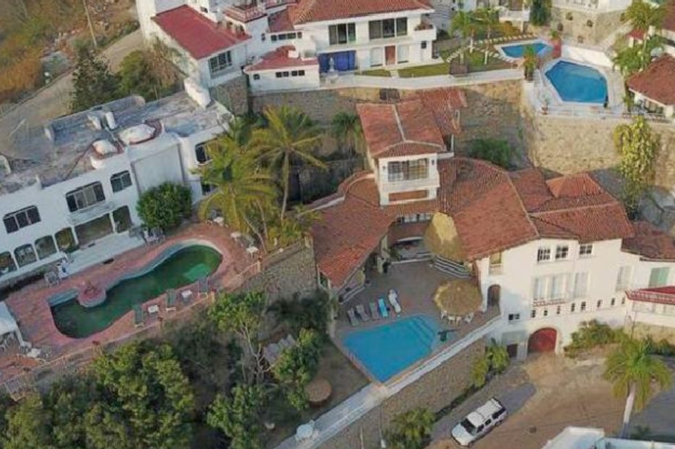 Juan Gabriel: esto cuesta su lujosa mansión que está en venta en Acapulco