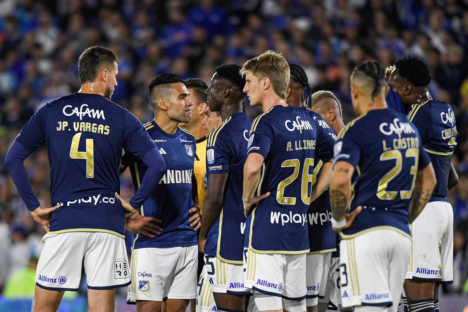 Millonarios sufrió su primera derrota del semestre. Las desatenciones de Banguero en los goles, más la expulsión de Arboleda le pasaron factura a los dirigidos por Alberto Gamero.