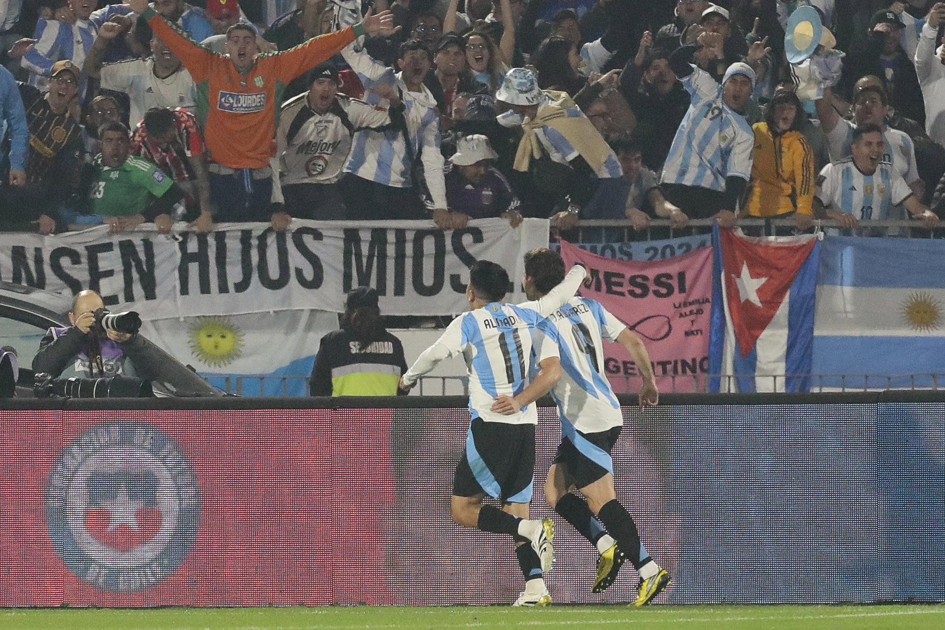 Con gol de Julián Álvarez, Argentina venció 1-0 a Chile en Eliminatorias