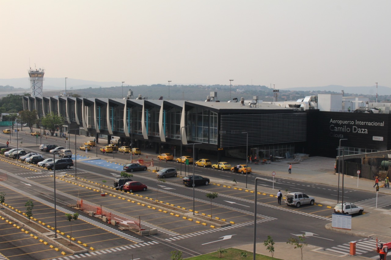 Entregan obras de modernización y ampliación del aeropuerto de Cúcuta
