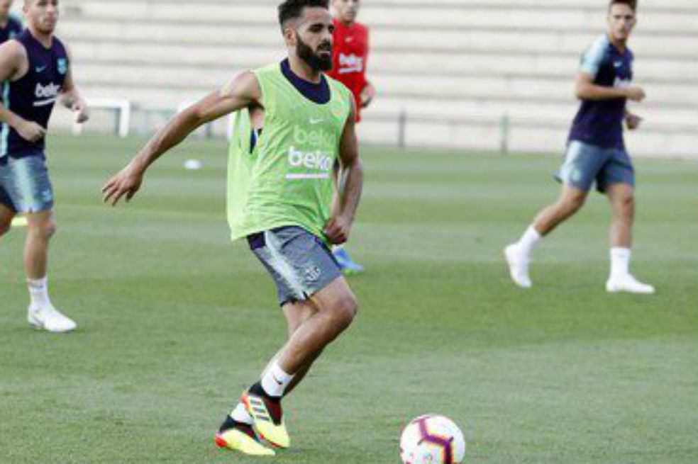 El Barcelona cede al brasileño Douglas al Sivasspor, de la liga turca
