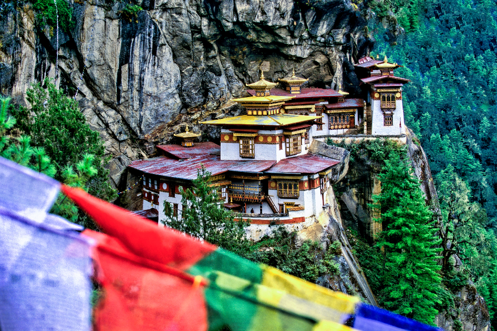 El Monasterio Taktsang Palphug también conocido como el Nido del Tigre.