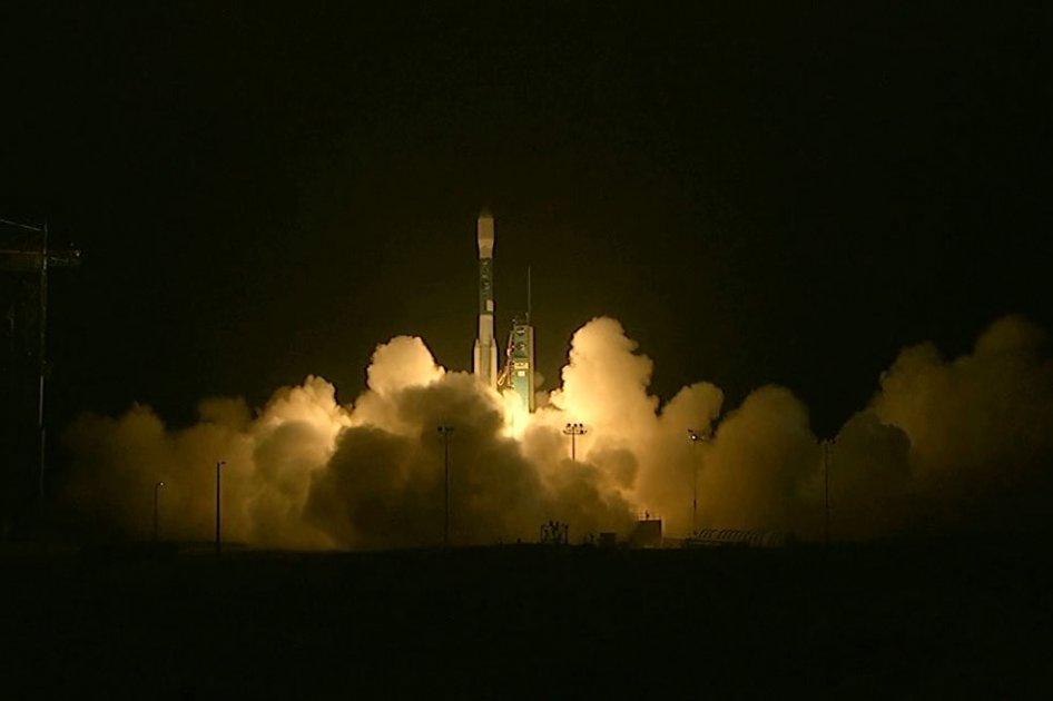 NASA lanza cuatro naves para estudiar la reconexión magnética
