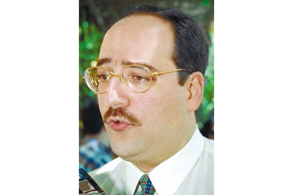 Fiscalía indaga si excónsul estuvo involucrado en presunto soborno del senador Pulgar
