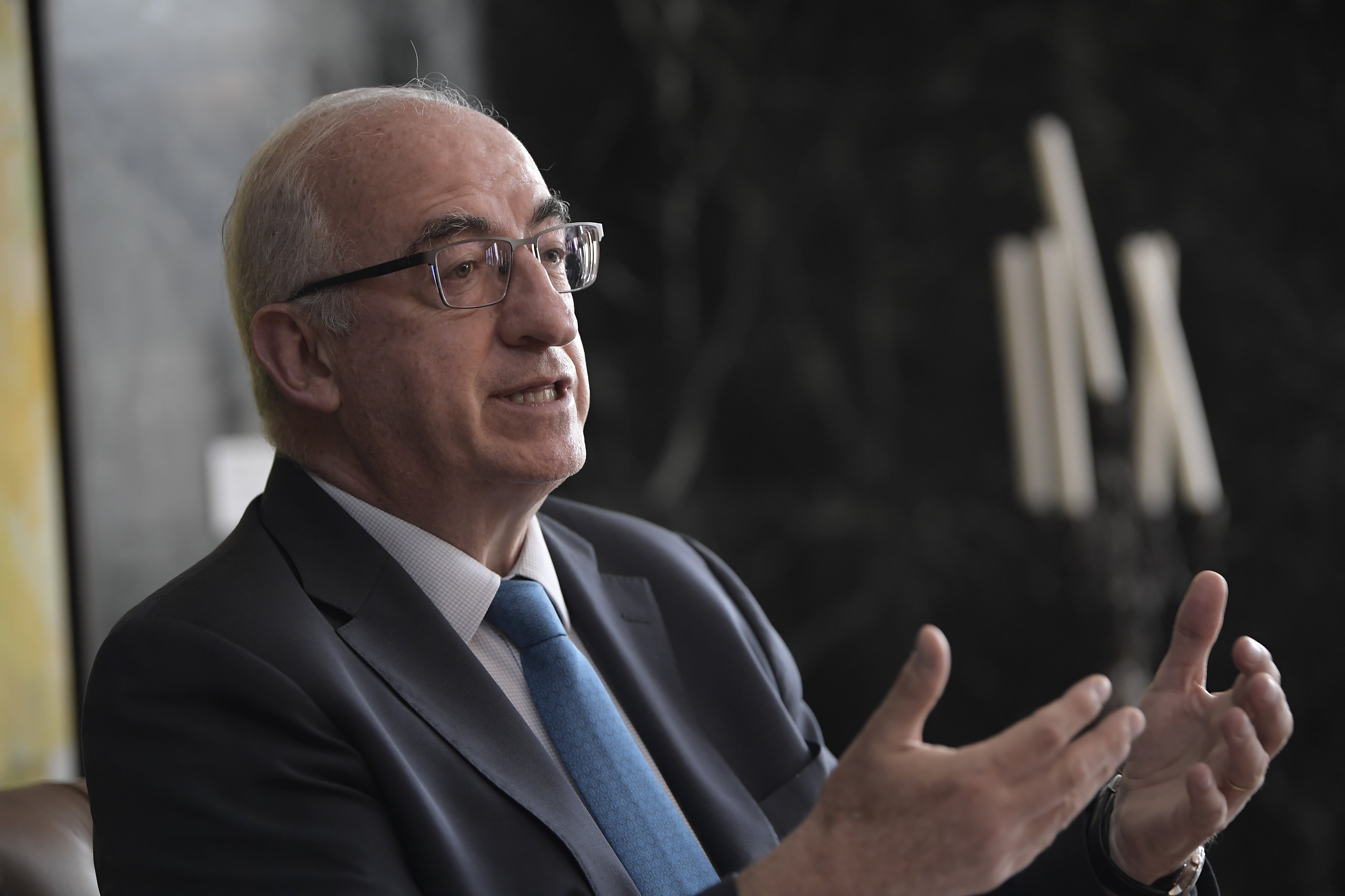 El presupuesto es un paso en la dirección correcta, pero el ajuste es insuficiente: Banrep