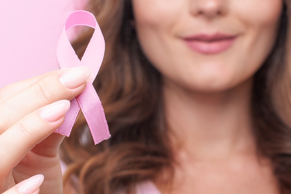Cáncer de seno. Cáncer de mama. Octubre mes de rosa