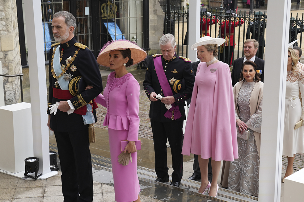El Rey Carlos III cambió el código de vestimenta para su coronación. Su deseo fue llevar la monarquía al siglo XXI, con un enfoque completamente nuevo. ¡Aquí las imágenes!