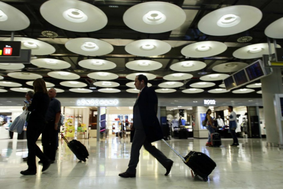 Aeropuertos españoles tendrán WiFi gratis sin límite a final de año