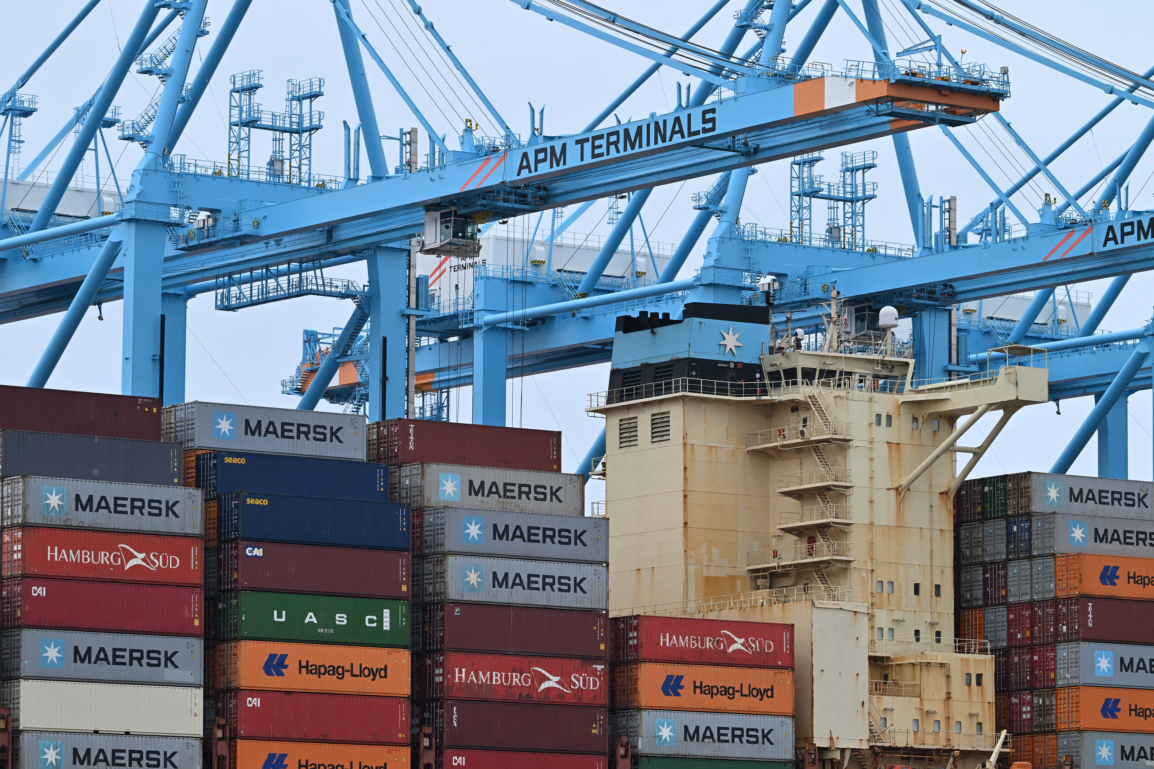 India y Reino Unido firman tratado de libre comercio en plena tormenta arancelaria