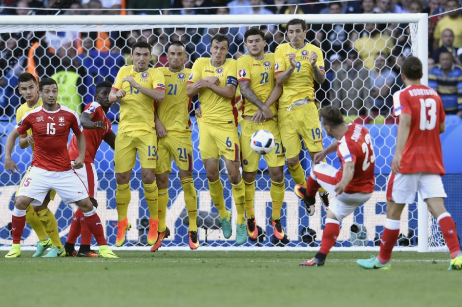 Suiza empató 1-1 ante Rumania y se afianza en el Grupo A de la Euro