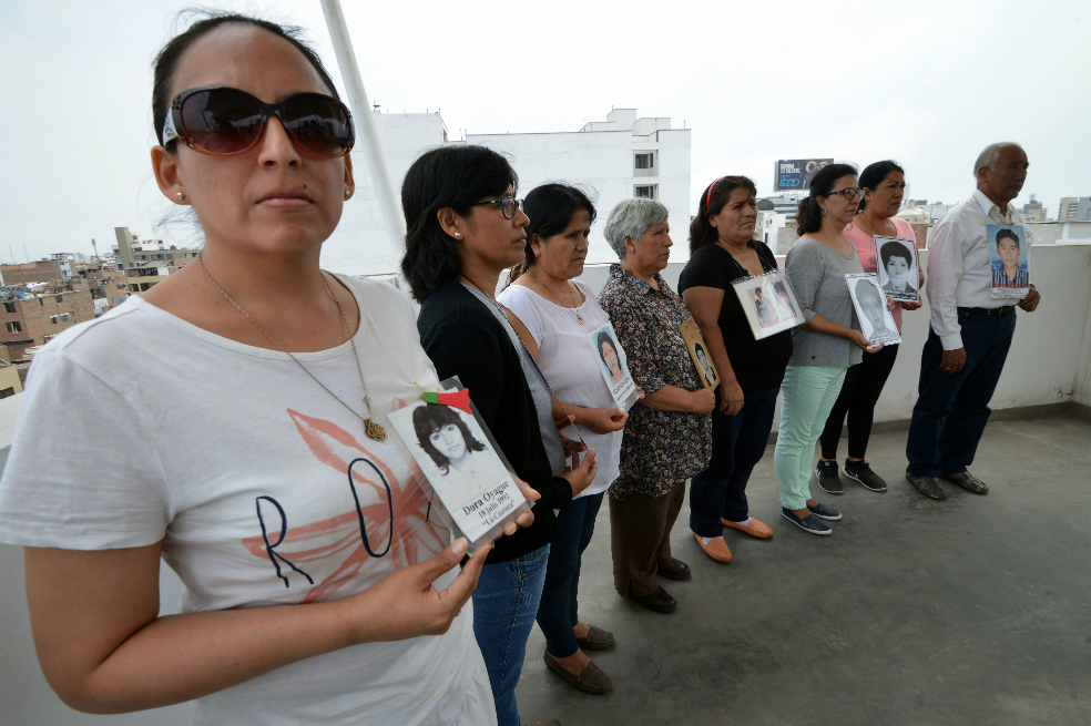 Familiares de víctimas intentarán anular indulto tras ver libre a Fujimori