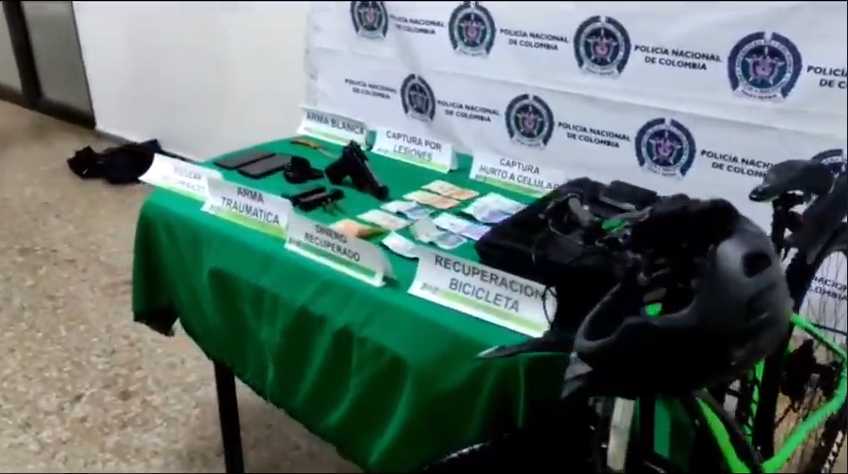 Ciclista y policía fueron heridos en medio de un atraco en Fontibón, Bogotá
