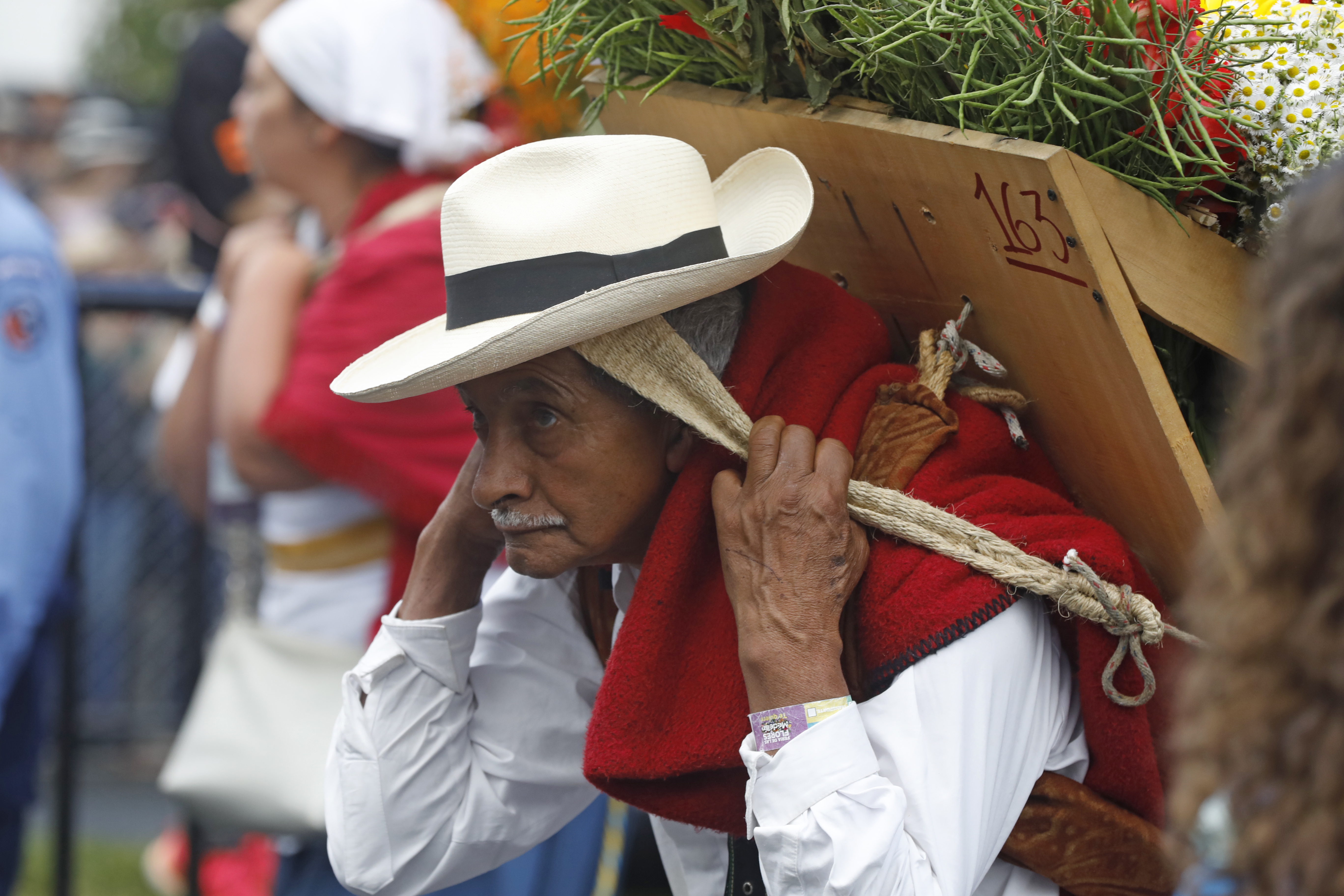 Desfile de 500 silleteros cerró la Feria de las Flores en Medellín