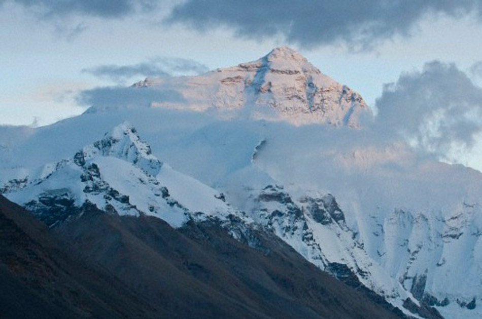 Montañistas abandonan expedición tras pelea con guías en Himalaya