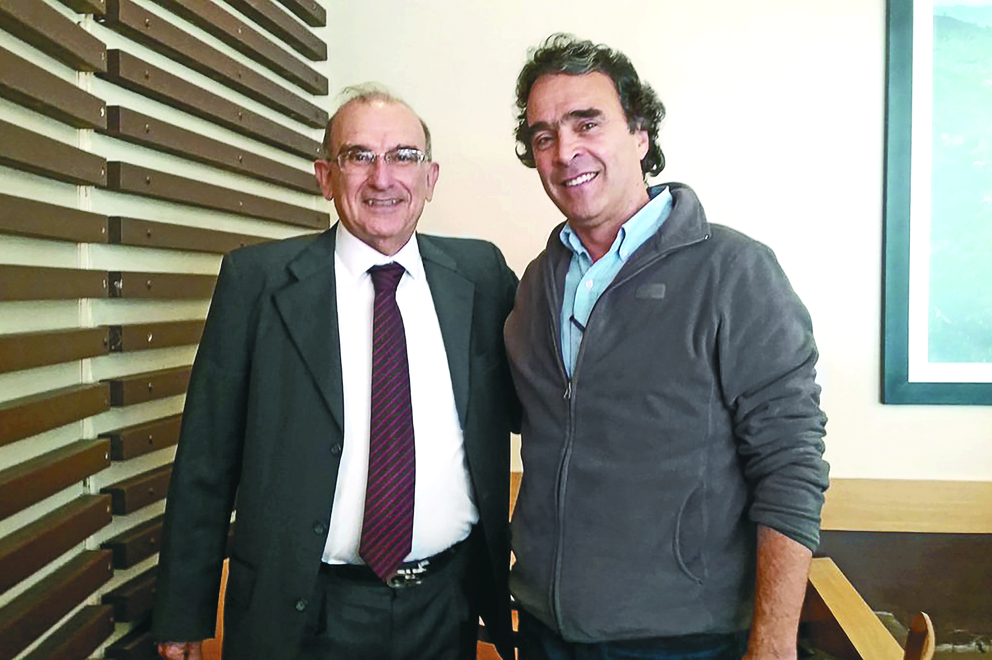 Fajardo le cierra la puerta a Petro y se acerca cada vez más a Humberto de la Calle