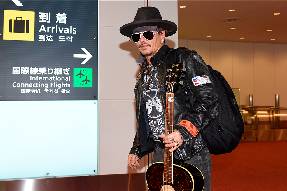 «¿Quieres que venda algo más?», preguntó Johnny Depp al tener problemas financieros