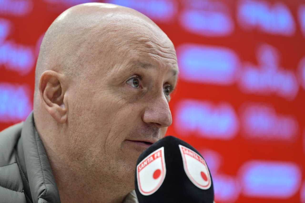 En imágenes: así fue la presentación de Pablo Repetto como nuevo técnico de Santa Fe