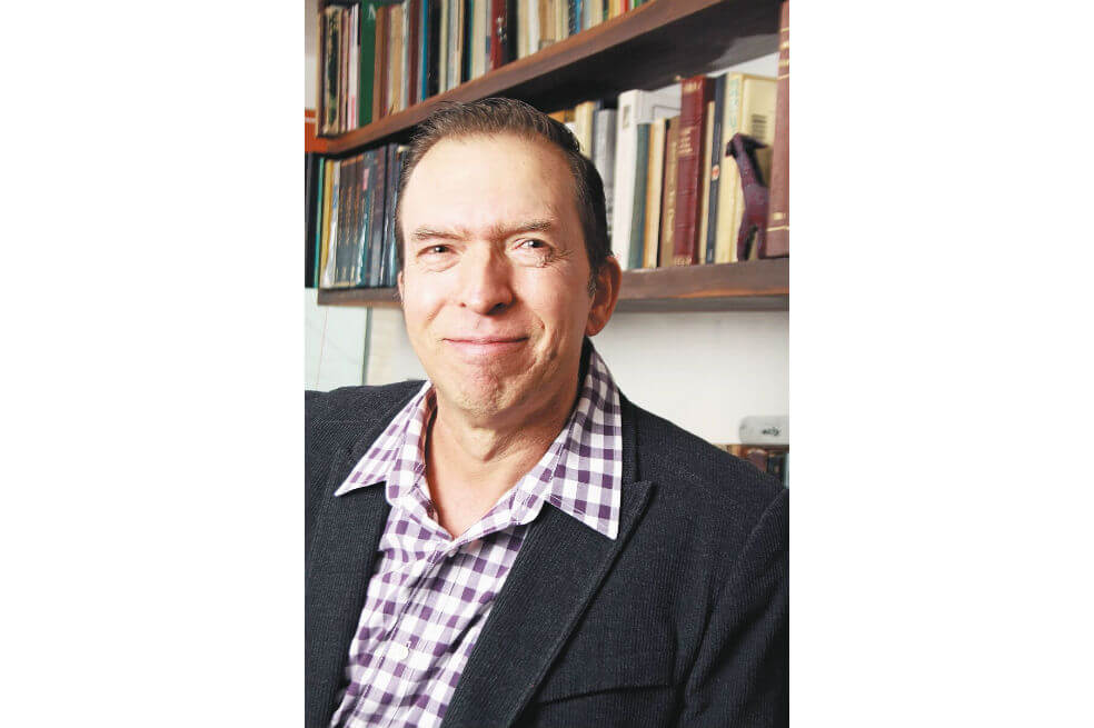 Gustavo López Ramírez: “Una novela histórica debe ser un acto deliberado de alteración”