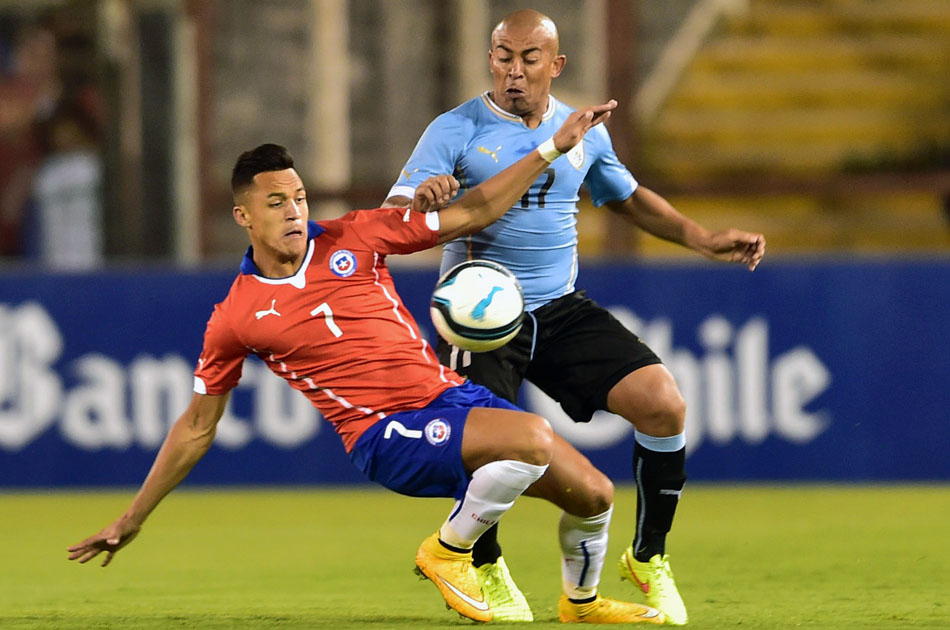 Uruguay venció 2-1 a Chile en amistoso disputado en Santiago