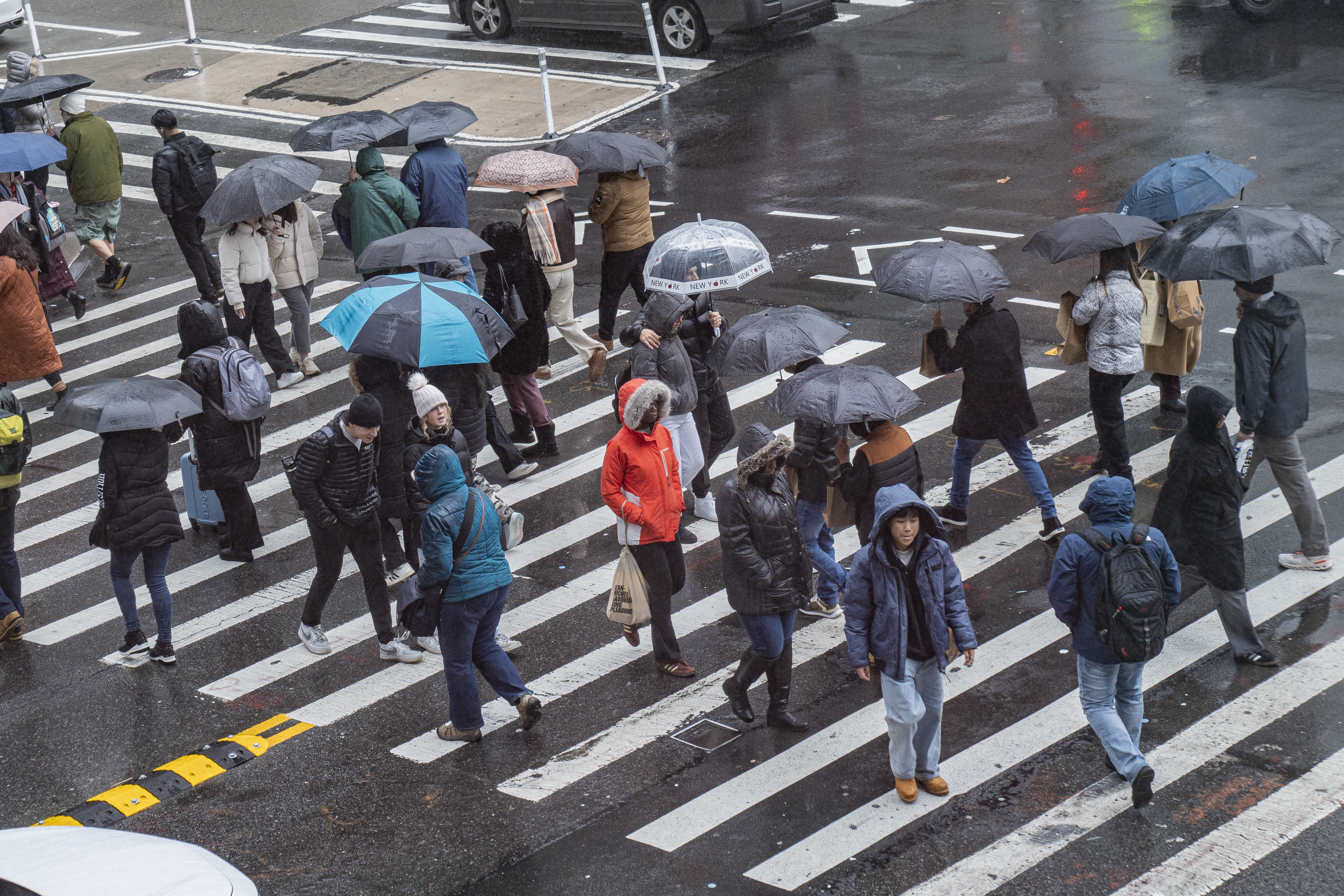 Lluvias torrenciales y graves inundaciones afectan a Nueva York y Nueva Jersey