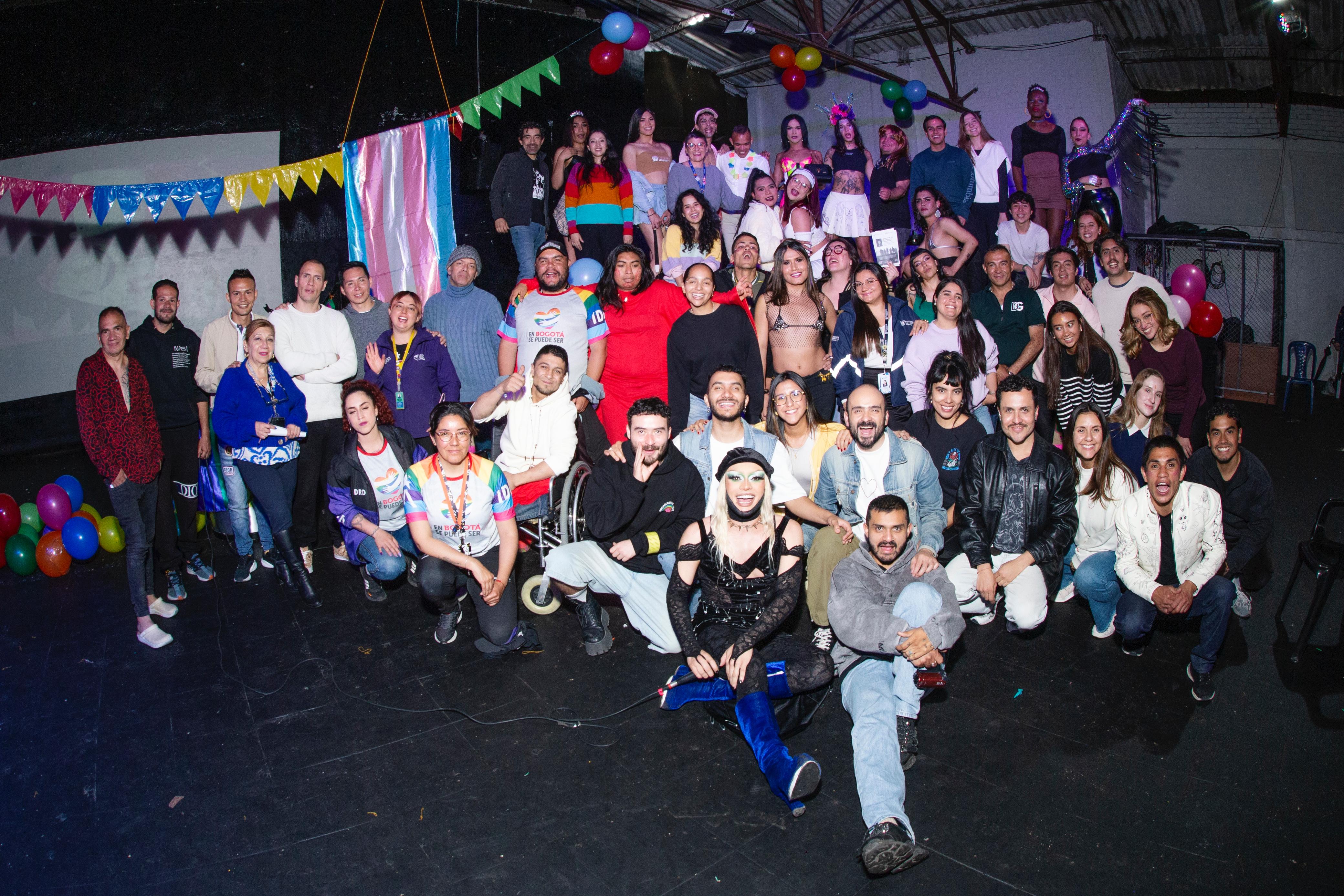 Participantes del evento en la cárcel La Modelo.
