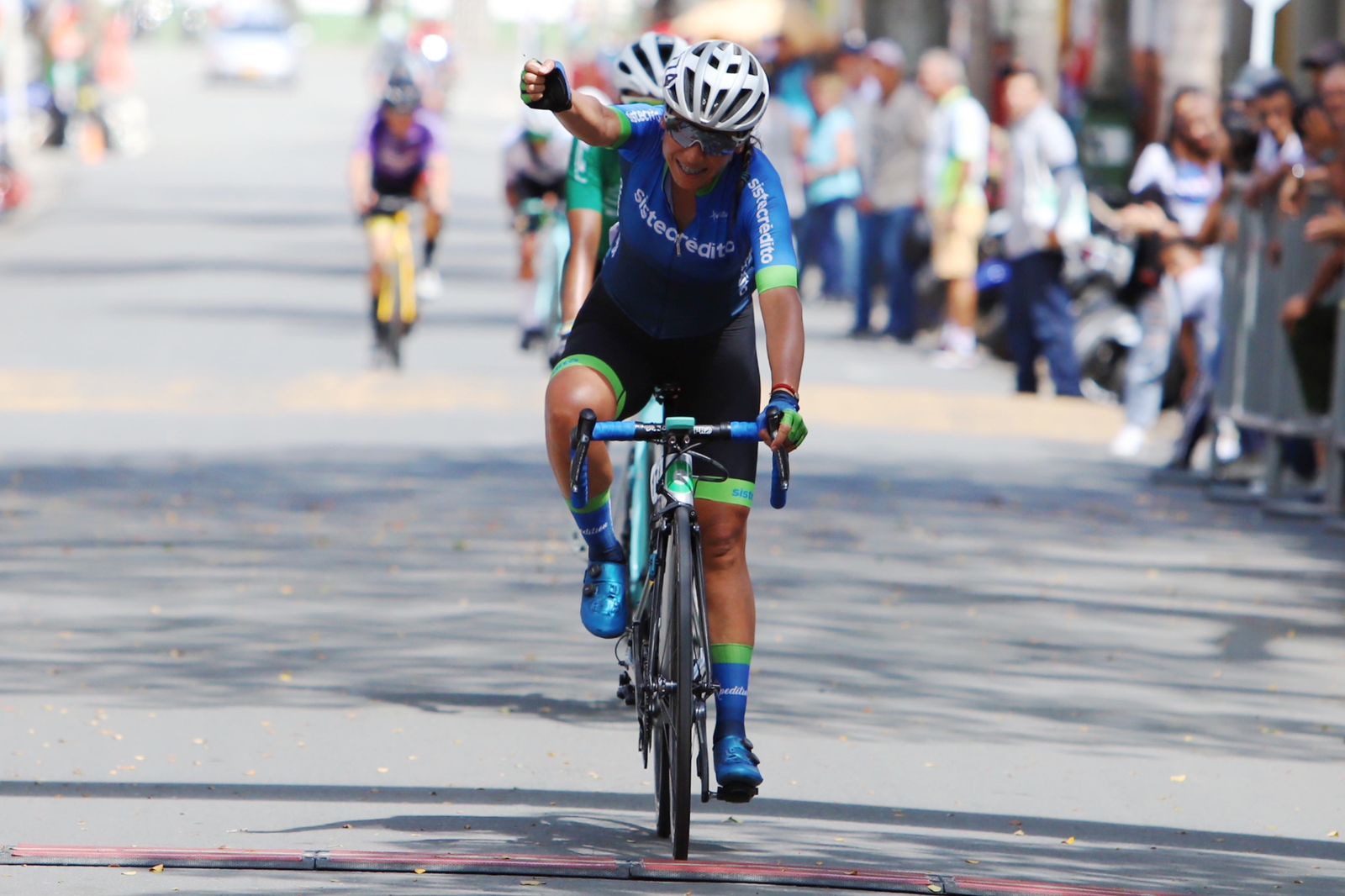 Andrea Alzate, líder parcial de la Vuelta a Antioquia Femenina