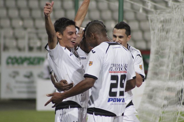 Once Caldas confirma su remontada
