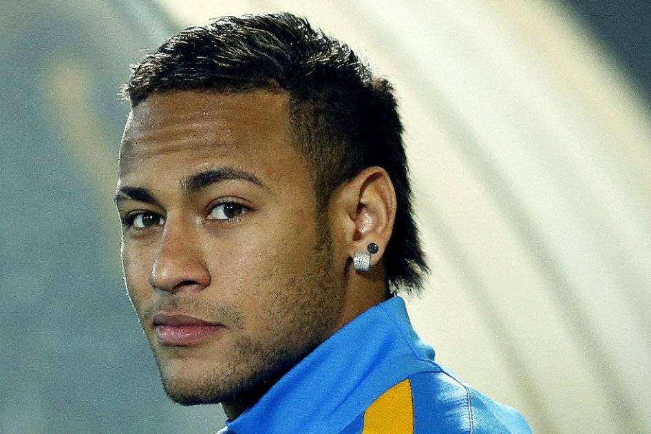 Fiscalía española pide investigación a Neymar