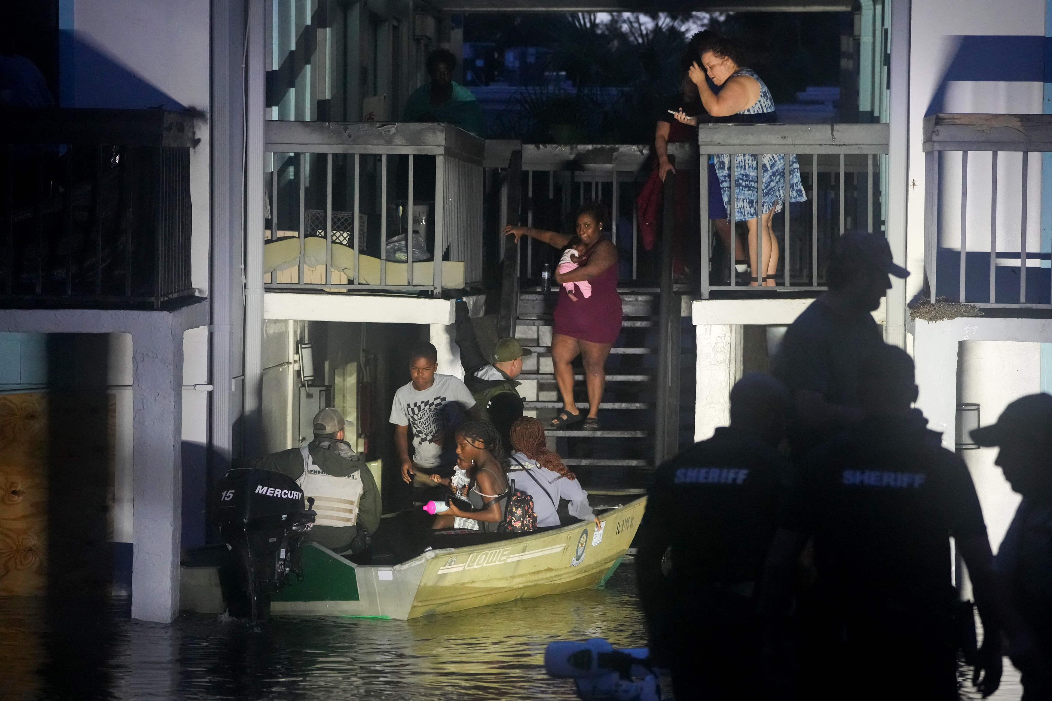 Lo que dejó el paso del huracán Milton en Florida: testimonios