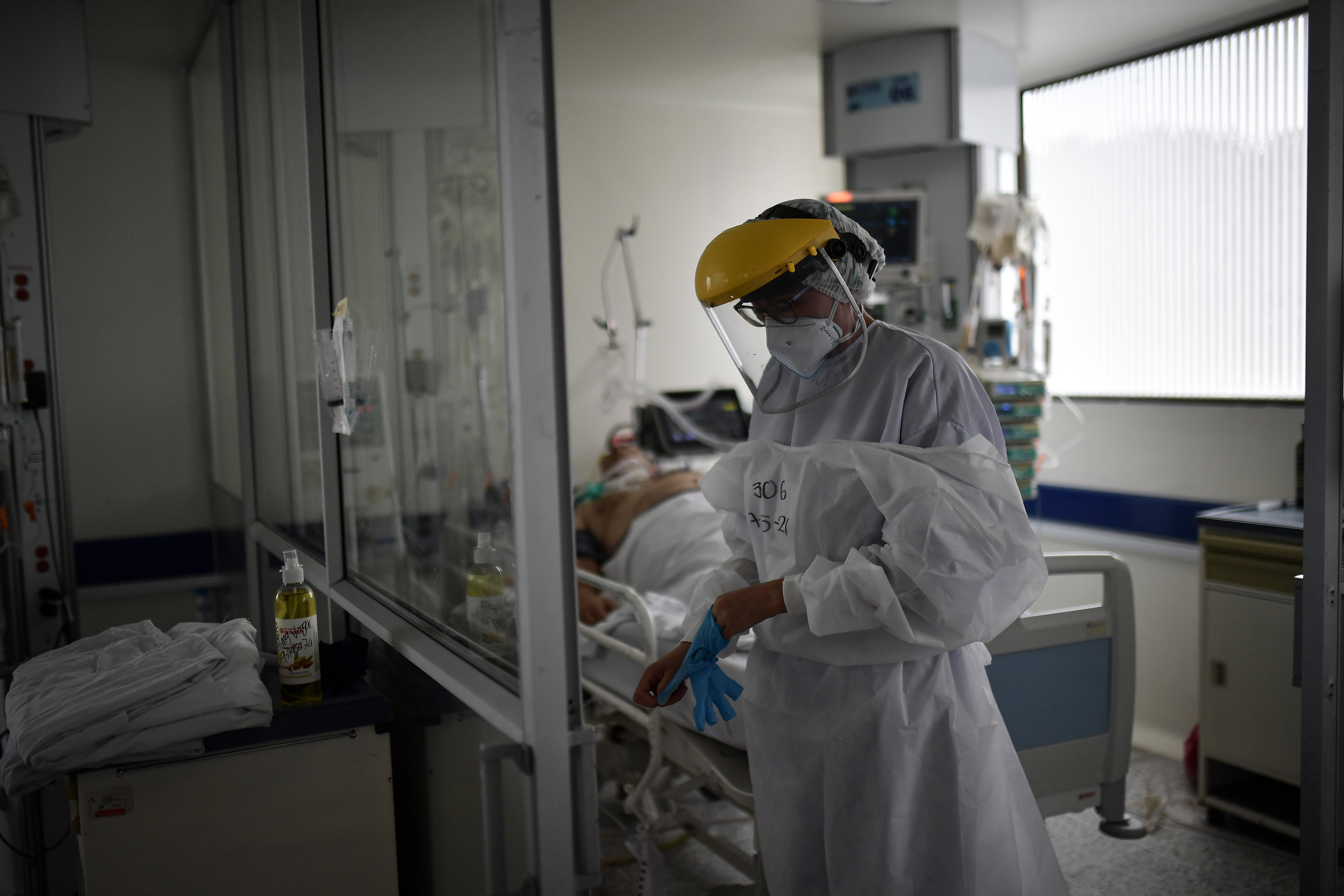 Sociedades Científicas piden a médicos parar 5 minutos en protesta por la salud