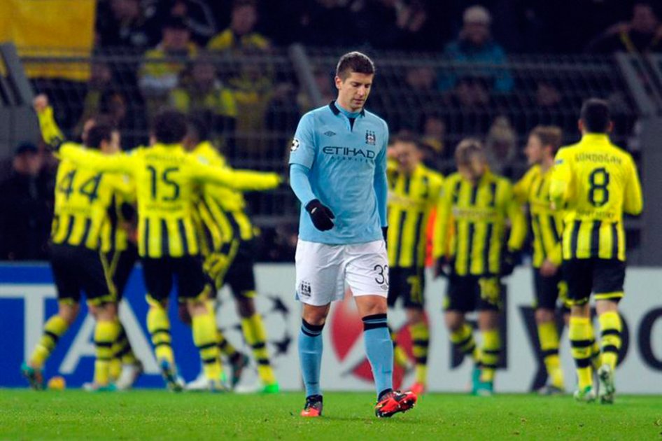 Fracaso total del City; PSG y Schalke pasan como primeros de grupo