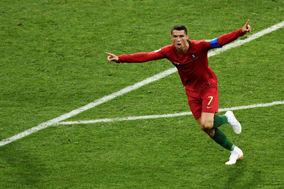 Triplete de Cristiano en el empate 3-3 de Portugal ante España