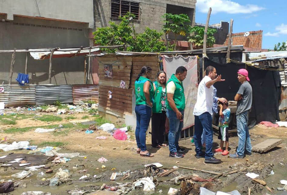 Rescatan niños wayúu hallados en lotes de basura en La Guajira