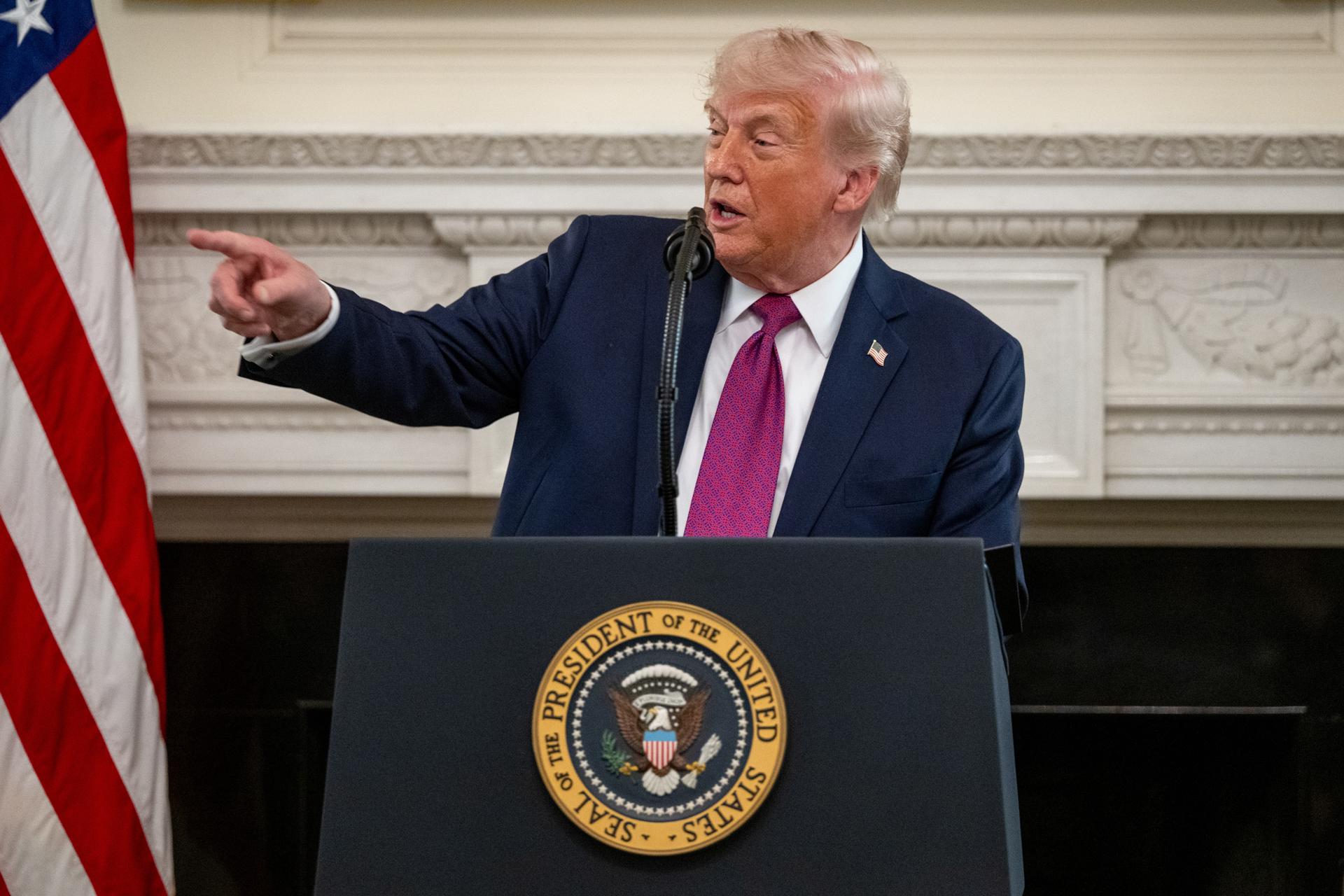 Trump extiende alto el fuego con Irán en medio de presión militar y bloqueo naval