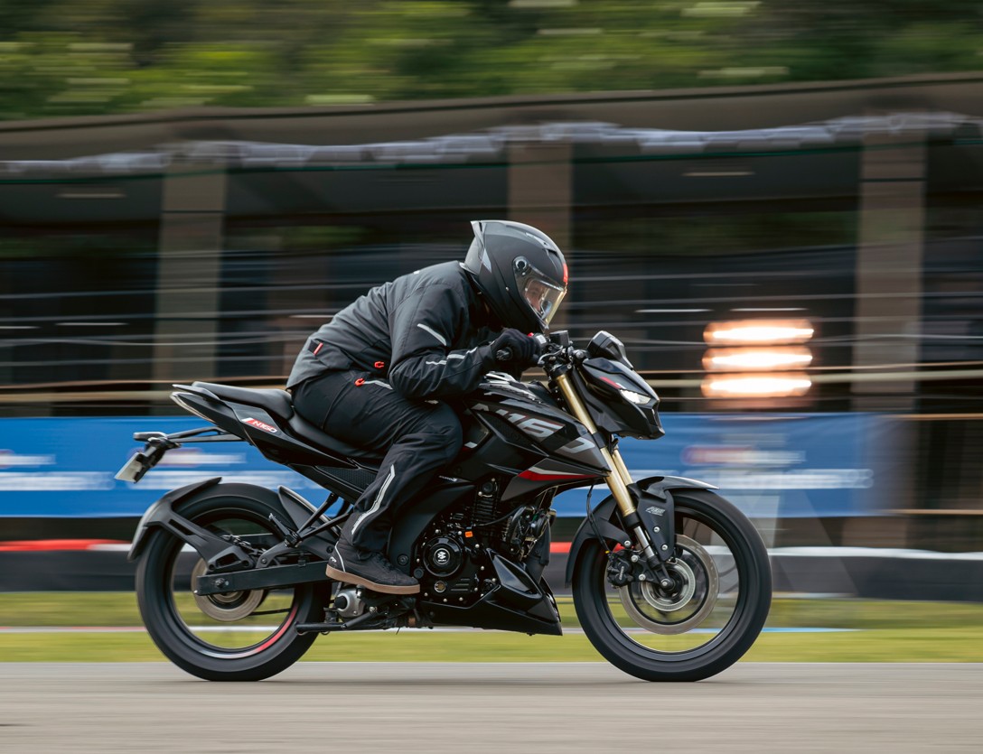 Así es la nueva Pulsar N160 Pro que llega a Colombia con mayor seguridad
