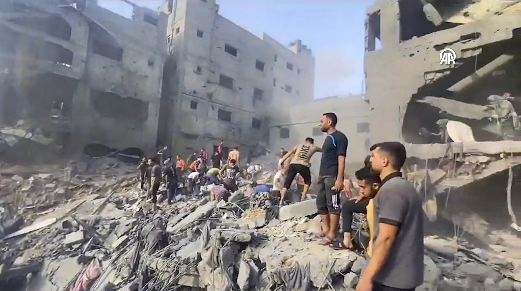 Israel vuelve a atacar el campo de Jabaliya, en Gaza, provocando una “masacre”