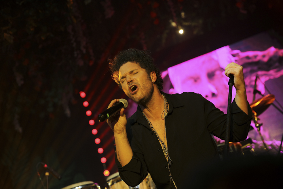 Así celebró el cantante Cabas 20 años de carrera artística