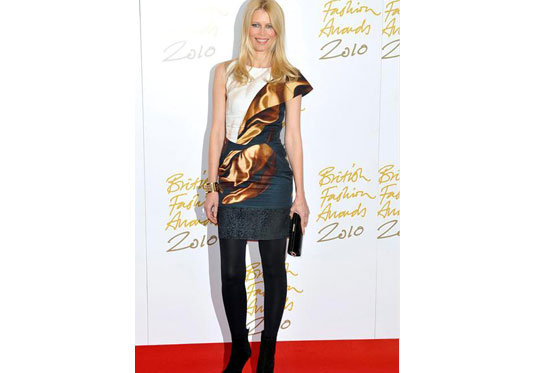 Claudia Schiffer estupenda