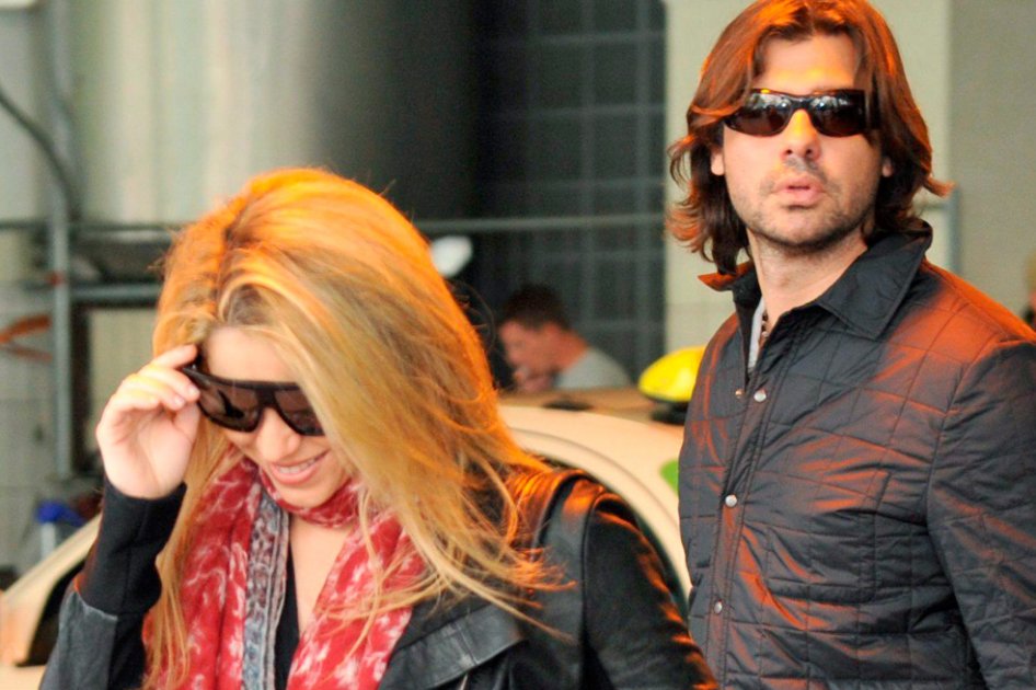 Shakira le va ganando la pelea a Antonio de la Rúa