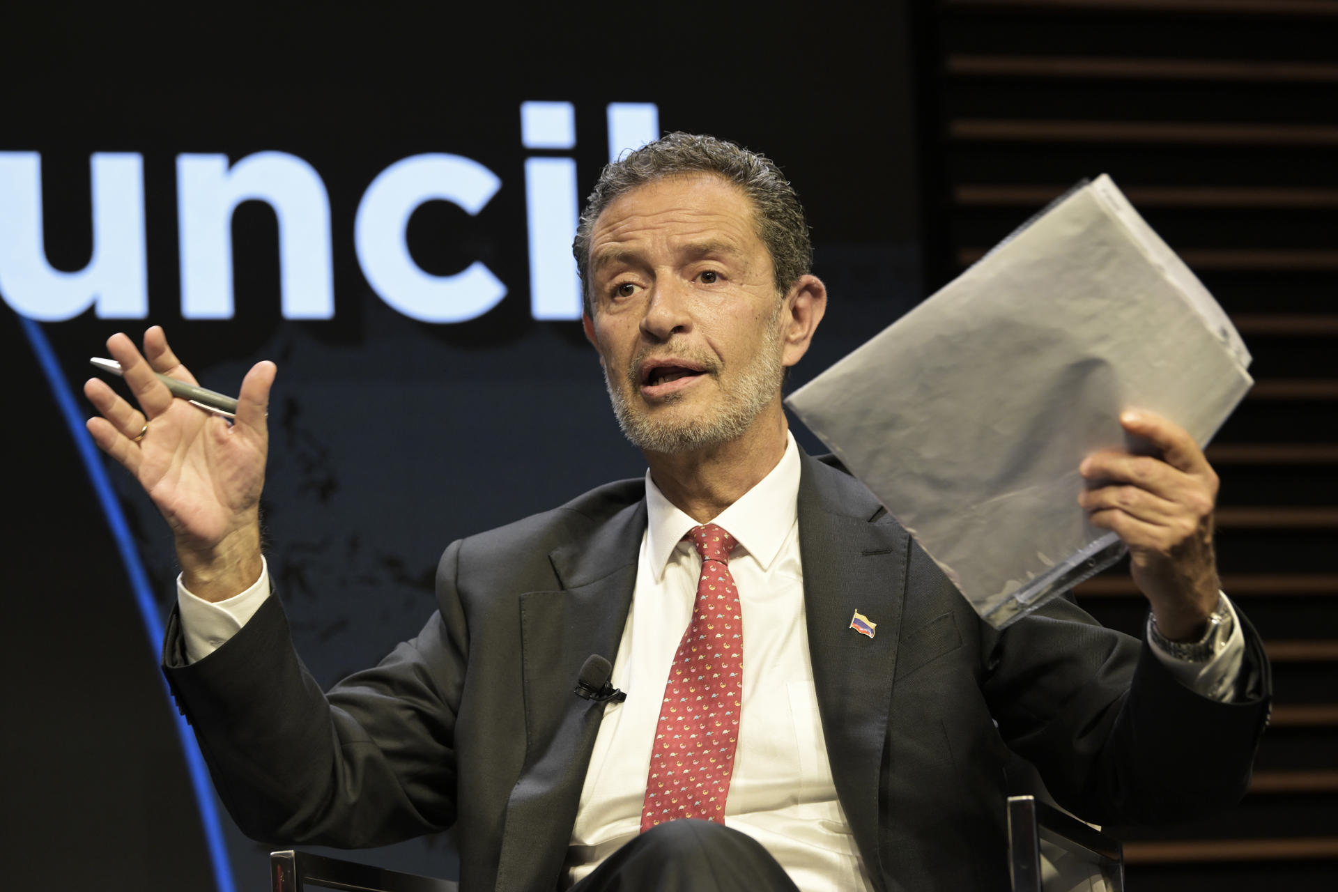 El terremoto y el abrupto giro con la política exterior de Abelardo de la Espriella