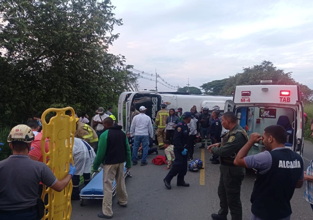Accidente de tránsito dejó 16 heridos en Pradera, Valle