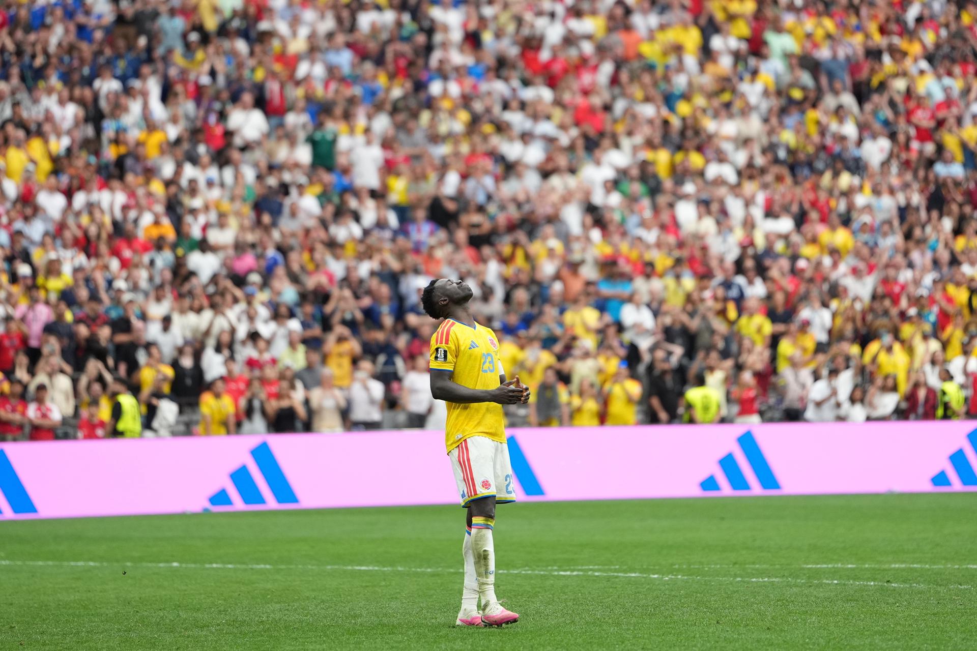 “El final no va a borrar el orgullo de haber dejado el alma en la cancha”: Dávinson Sánchez