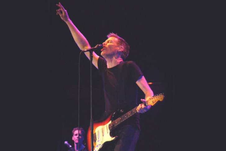 Bryan Adams durante su concierto en 2008 en Bogotá/ Archivo.