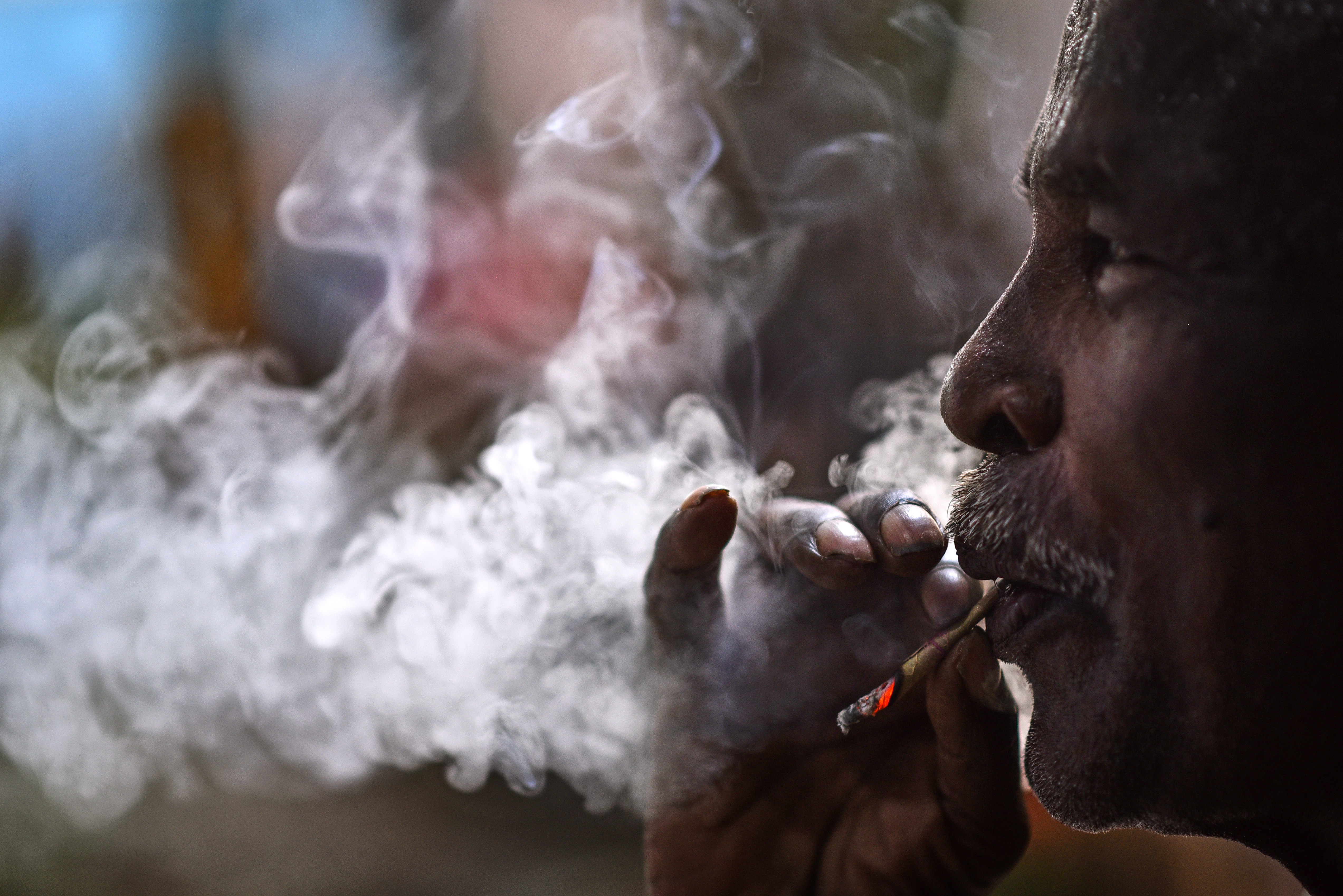Un gran análisis genético del cáncer colorrectal revela daños en el ADN asociados al tabaco