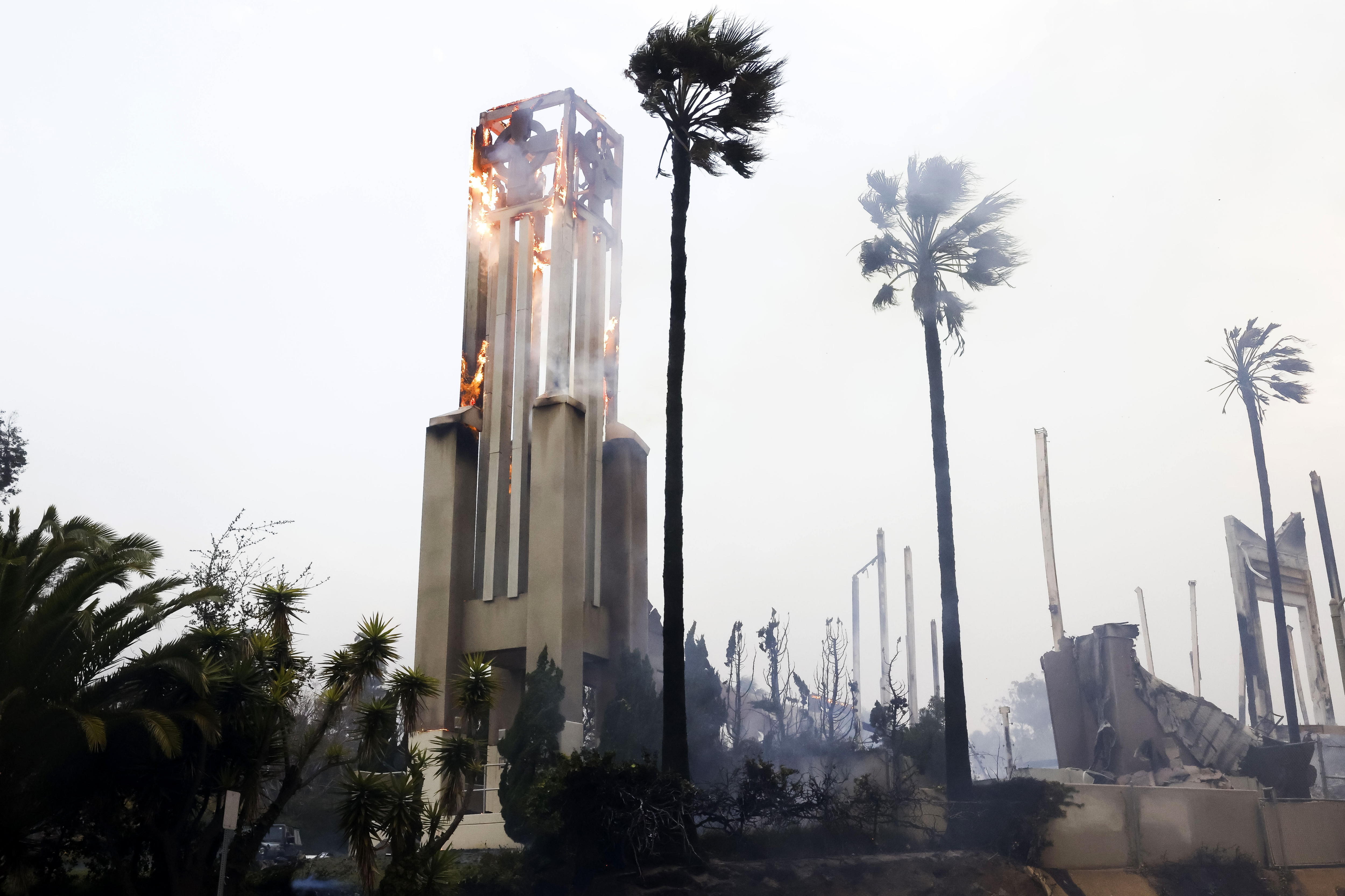 California en llamas: 5 claves para entender los incendios que devastan el estado
