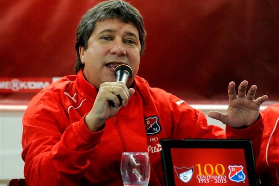 ‘Bolillo’ Gómez ya no es más técnico de Medellín