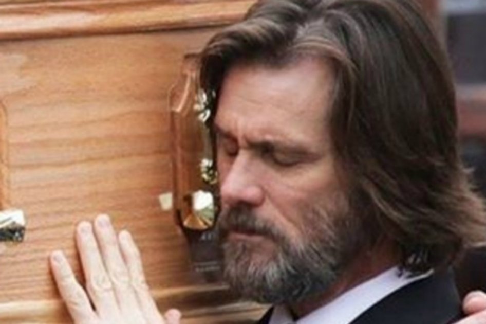 Revelan fragmentos de la carta que escribió la exnovia de Jim Carrey antes de suicidarse