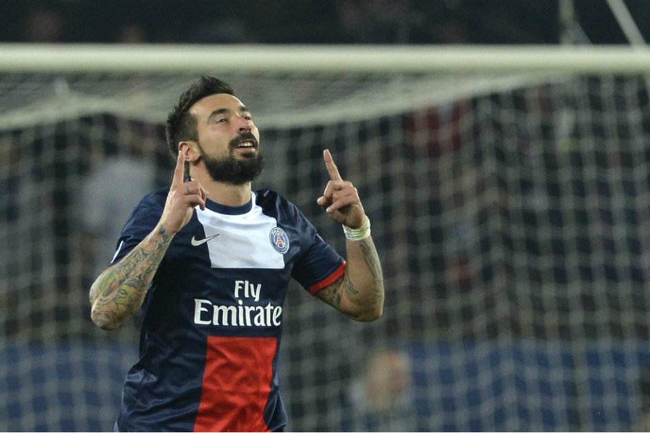 El argentino Lavezzi «a veces» piensa en dejar el fútbol