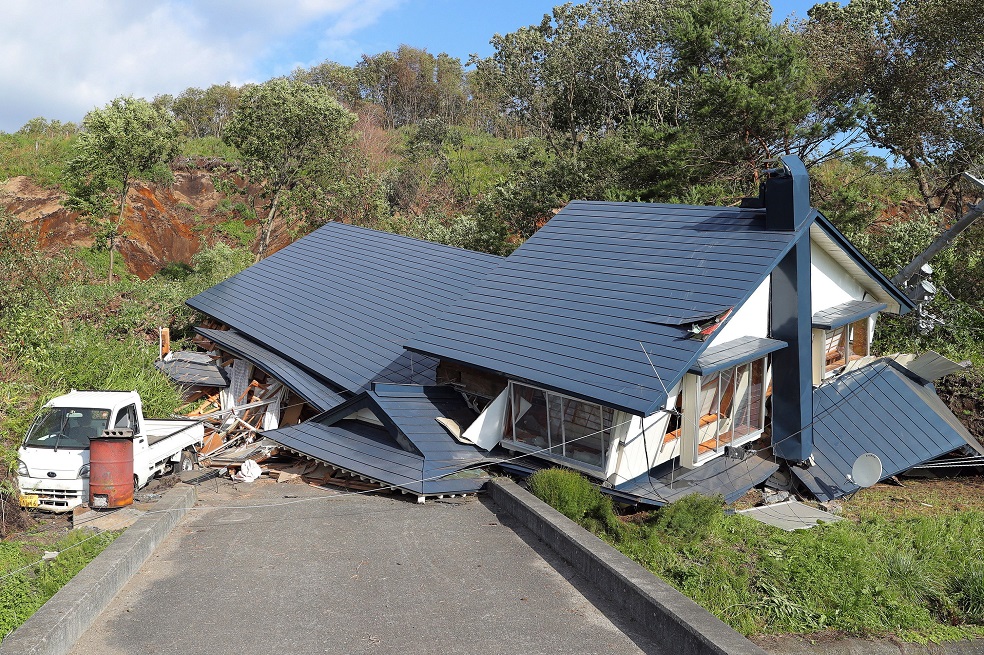 Terremoto en Japón deja varios heridos y desaparecidos